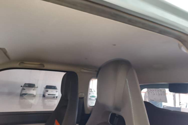 Used Wuling Hongguang MINIEV 2020 Freedom Version Lithium Iron Phosphate Headliner