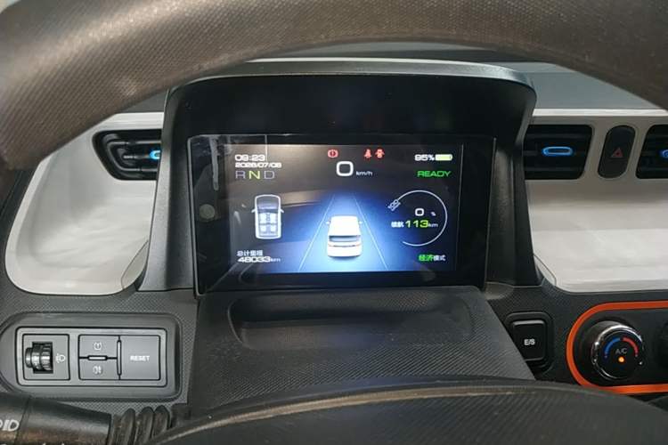 Used Wuling Hongguang MINIEV 2020 Freedom Version Lithium Iron Phosphate Instrument Cluster