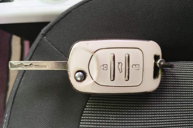 Used Wuling Hongguang MINIEV 2020 Enjoyment Model Lithium Iron Phosphate Interior 1