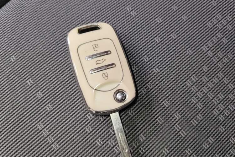 Used Wuling Hongguang MINIEV 2020 Zizai Version Lithium-NMC Interior 1