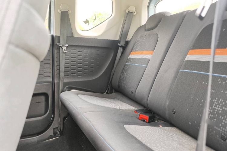 Used Wuling Hongguang MINIEV 2020 Freedom Version Lithium Iron Phosphate Interior 1