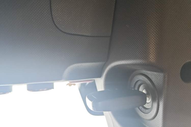 Used Wuling Hongguang MINIEV 2020 Enjoyment Model Lithium Iron Phosphate Interior 1