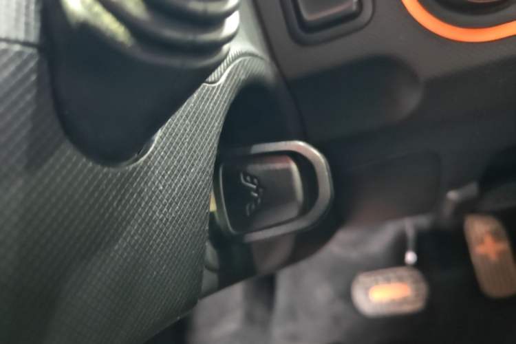 Used Wuling Hongguang MINIEV 2020 Freedom Version Lithium Iron Phosphate Interior 1