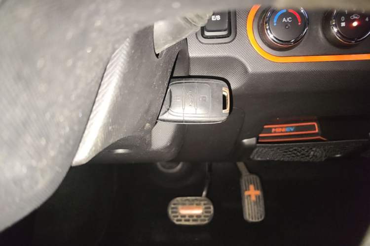 Used Wuling Hongguang MINIEV 2020 Enjoy Edition Lithium-Ion Battery Interior 1