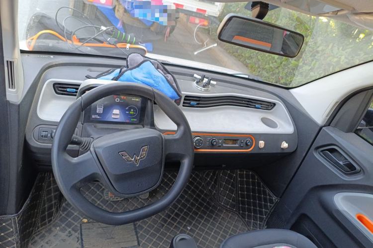 Used Wuling Hongguang MINIEV 2020 Enjoy Edition Lithium-Ion Battery Interior 2