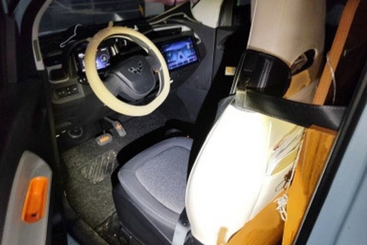 Used Wuling Hongguang MINIEV 2020 Freedom Version Lithium Iron Phosphate Interior 2