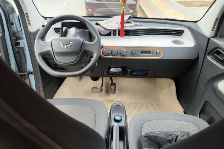 Used Wuling Hongguang MINIEV 2020 Freedom Version Lithium Iron Phosphate Interior 2