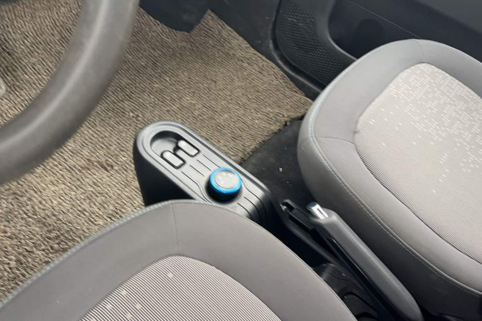 Used Wuling Hongguang MINIEV 2020 Easy Version Lithium-Ion Battery Interior 3