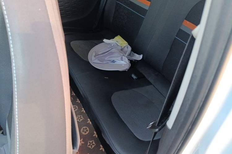 Used Wuling Hongguang MINIEV 2020 Enjoy Edition Lithium-Ion Battery Interior 4