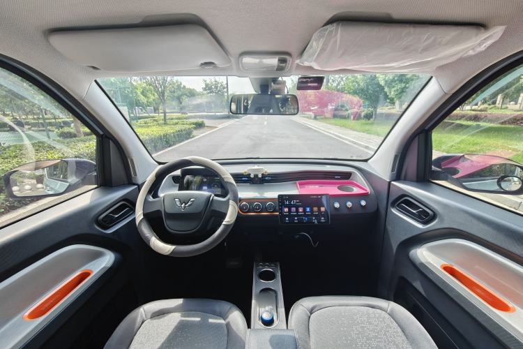 Used Wuling Hongguang MINIEV 2020 Enjoy Edition Lithium-Ion Battery Interior 4