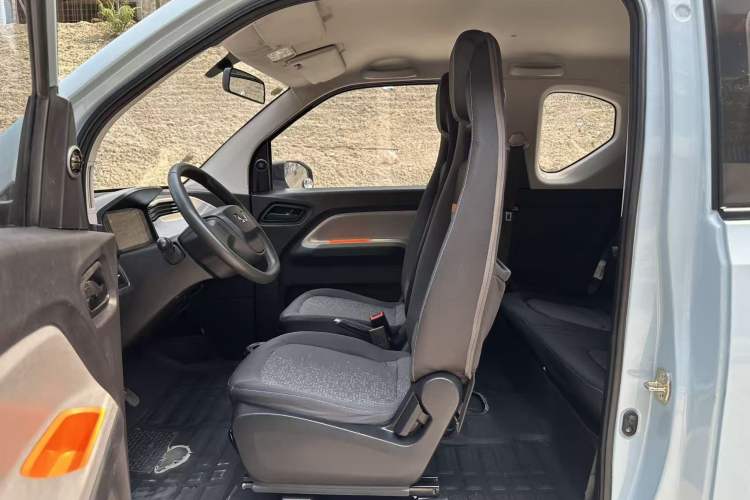 Used Wuling Hongguang MINIEV 2020 Freedom Version Lithium Iron Phosphate Interior 6