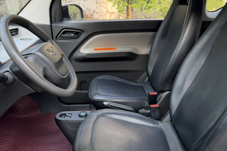 Used Wuling Hongguang MINIEV 2020 Enjoyment Model Lithium Iron Phosphate Interior 7