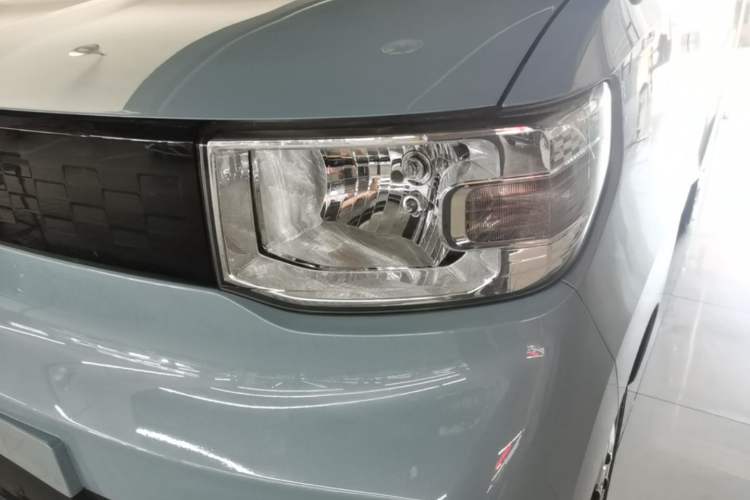 Used Wuling Hongguang MINIEV 2020 Enjoyment Model Lithium Iron Phosphate Left Front Headlight