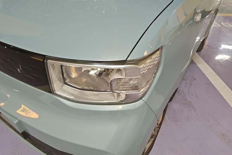 Used Wuling Hongguang MINIEV 2020 Freedom Version Lithium Iron Phosphate Left Front Headlight