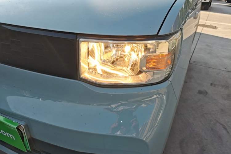 Used Wuling Hongguang MINIEV 2020 Freedom Version Lithium Iron Phosphate Left Front Headlight