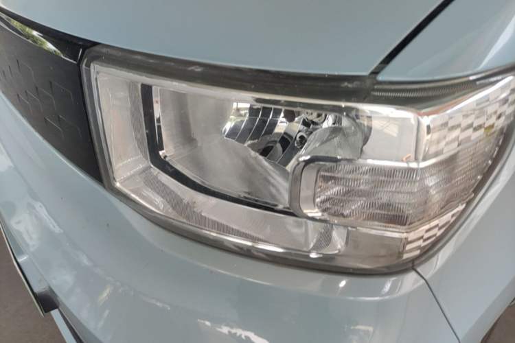 Used Wuling Hongguang MINIEV 2020 Freedom Version Lithium Iron Phosphate Left Front Headlight