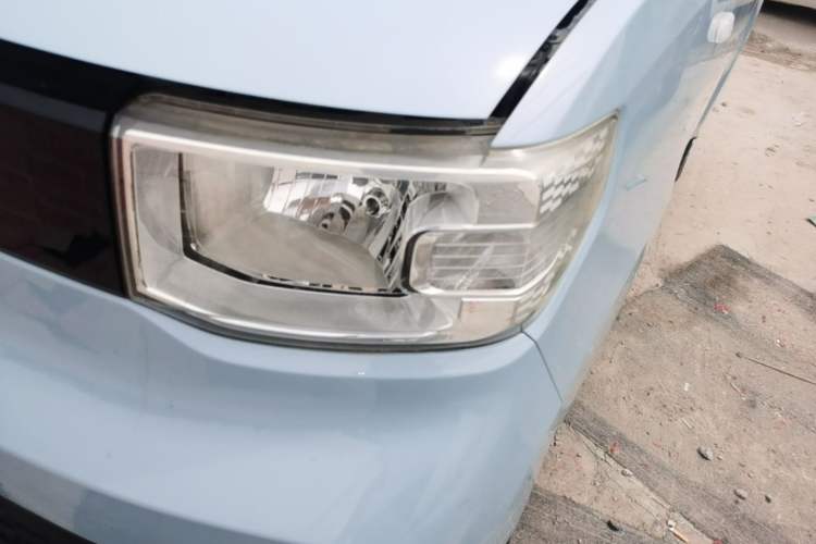 Used Wuling Hongguang MINIEV 2020 Freedom Version Lithium Iron Phosphate Left Front Headlight