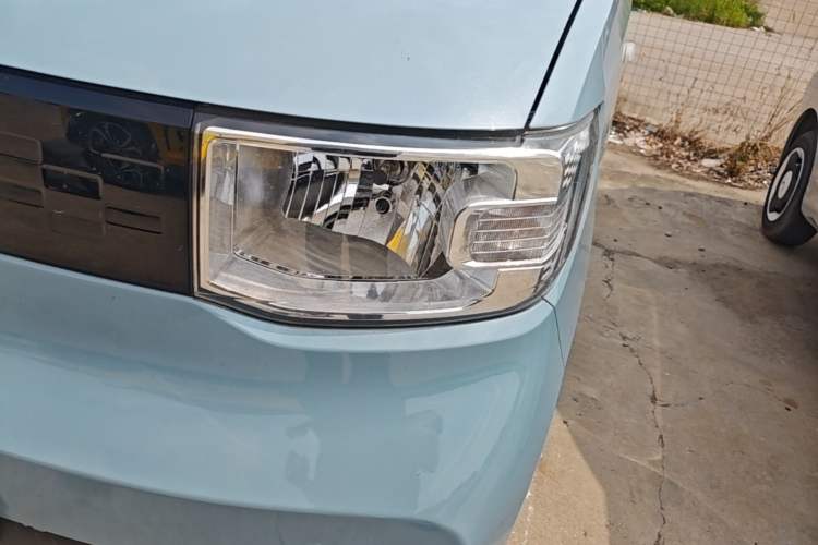 Used Wuling Hongguang MINIEV 2020 Freedom Version Lithium Iron Phosphate Left Front Headlight