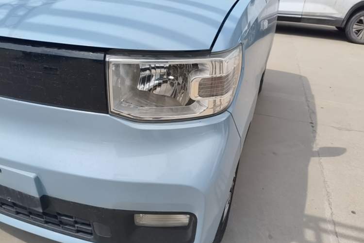 Used Wuling Hongguang MINIEV 2020 Zizai Version Lithium-NMC Left Front Headlight