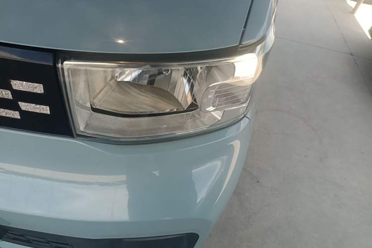Used Wuling Hongguang MINIEV 2020 Zizai Version Lithium-NMC Left Front Headlight