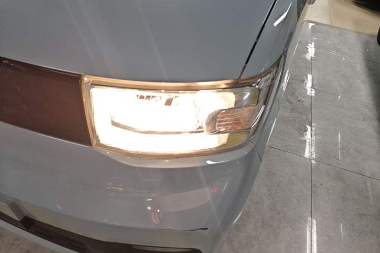 Used Wuling Hongguang MINIEV 2020 Enjoyment Model Lithium Iron Phosphate Left Front Headlight