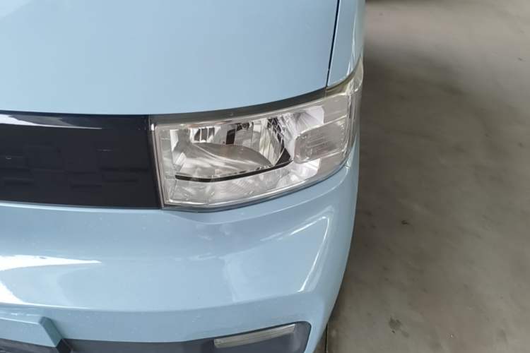 Used Wuling Hongguang MINIEV 2020 Freedom Version Lithium Iron Phosphate Left Front Headlight