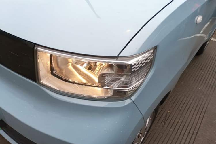 Used Wuling Hongguang MINIEV 2020 Freedom Version Lithium Iron Phosphate Left Front Headlight