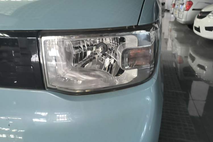 Used Wuling Hongguang MINIEV 2020 Freedom Version Lithium Iron Phosphate Left Front Headlight