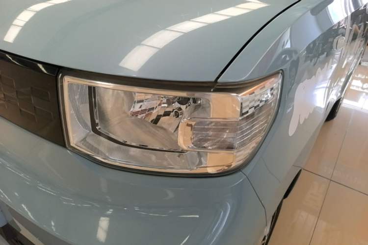 Used Wuling Hongguang MINIEV 2020 Freedom Version Lithium Iron Phosphate Left Front Headlight