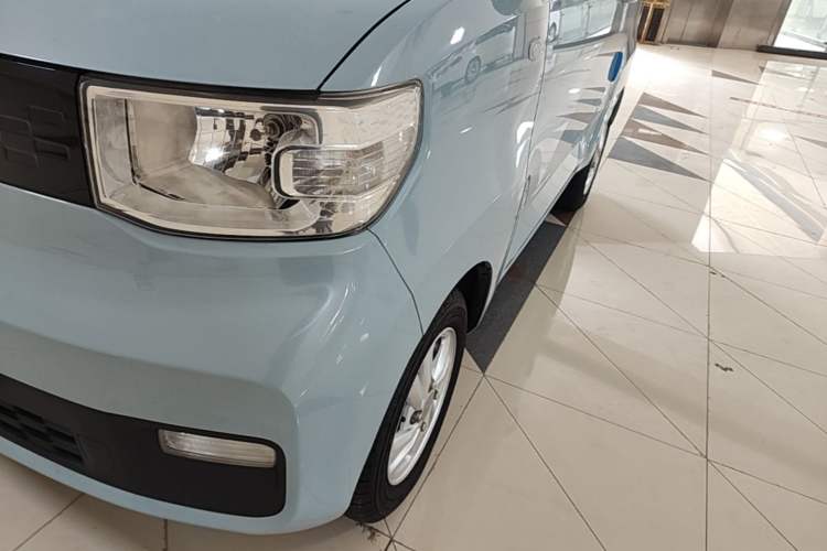 Used Wuling Hongguang MINIEV 2020 Freedom Version Lithium Iron Phosphate Left Front Headlight