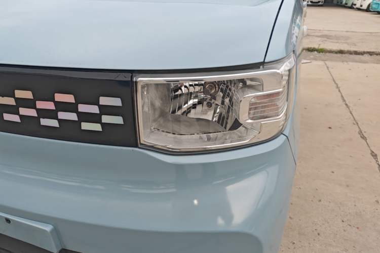 Used Wuling Hongguang MINIEV 2020 Freedom Version Lithium Iron Phosphate Left Front Headlight