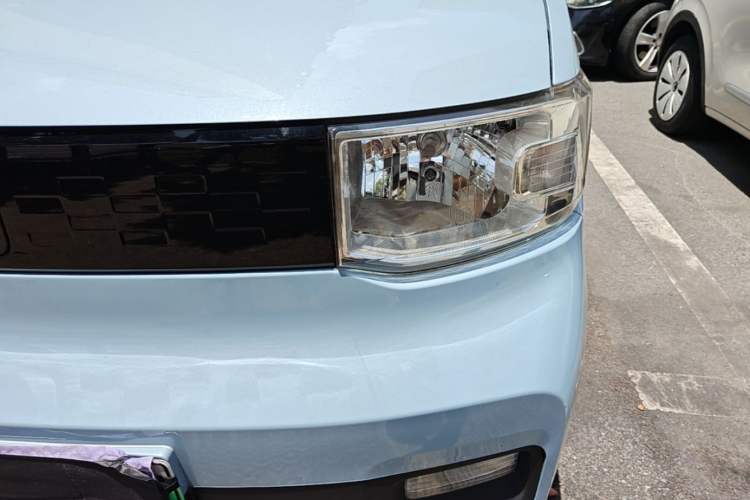 Used Wuling Hongguang MINIEV 2020 Freedom Version Lithium Iron Phosphate Left Front Headlight