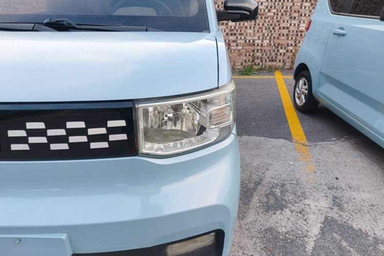 Used Wuling Hongguang MINIEV 2020 Freedom Version Lithium Iron Phosphate Left Front Headlight
