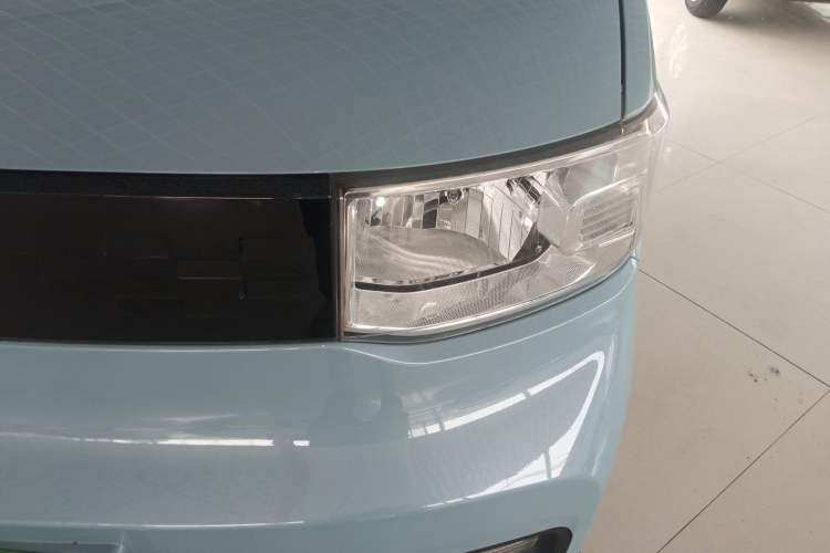 Used Wuling Hongguang MINIEV 2020 Freedom Version Lithium Iron Phosphate Left Front Headlight