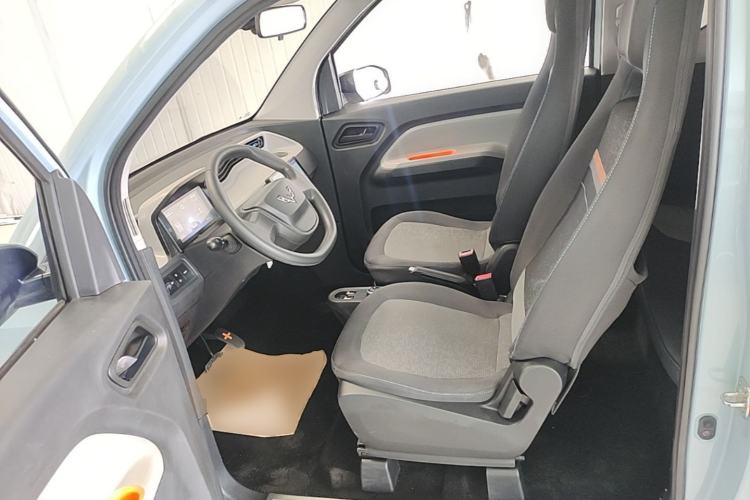 Used Wuling Hongguang MINIEV 2020 Zizai Version Lithium-NMC Left Front Seat