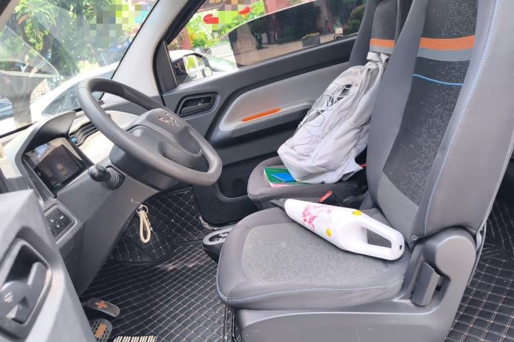 Used Wuling Hongguang MINIEV 2020 Zizai Version Lithium-NMC Left Front Seat