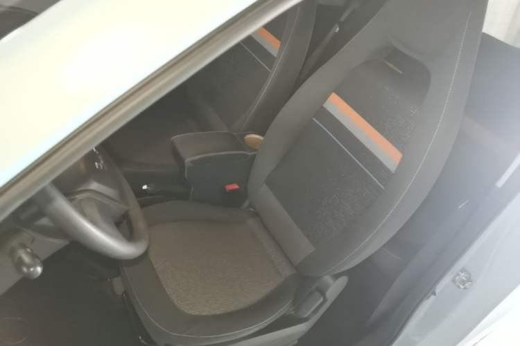 Used Wuling Hongguang MINIEV 2020 Enjoyment Model Lithium Iron Phosphate Left Front Seat