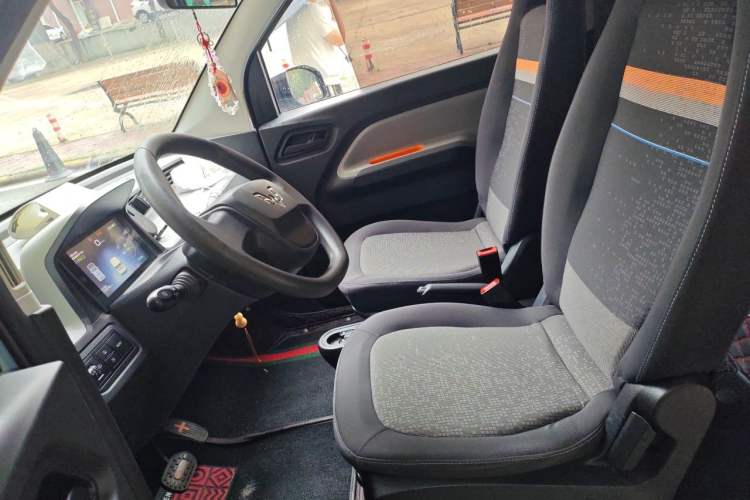 Used Wuling Hongguang MINIEV 2020 Zizai Version Lithium-NMC Left Front Seat