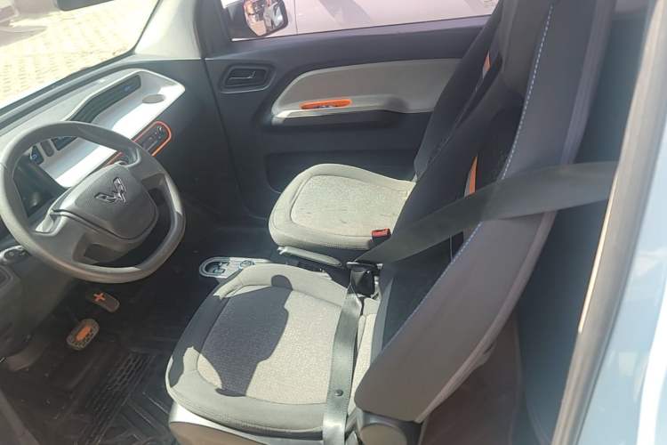 Used Wuling Hongguang MINIEV 2020 Freedom Version Lithium Iron Phosphate Left Front Seat