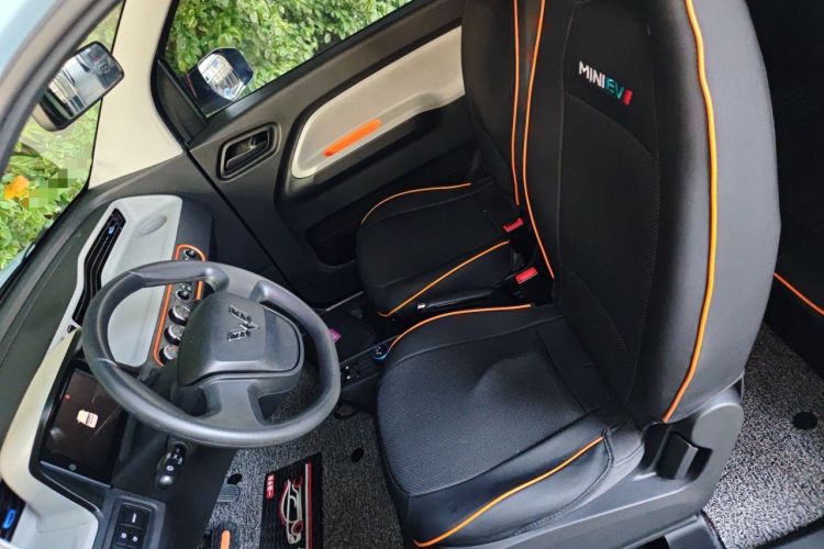 Used Wuling Hongguang MINIEV 2020 Freedom Version Lithium Iron Phosphate Left Front Seat