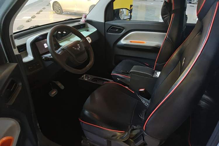 Used Wuling Hongguang MINIEV 2020 Freedom Version Lithium Iron Phosphate Left Front Seat