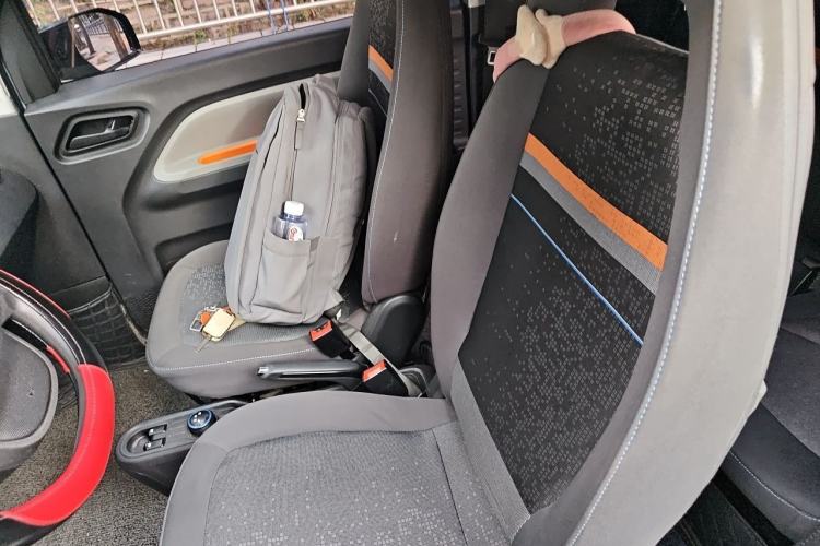 Used Wuling Hongguang MINIEV 2020 Zizai Version Lithium-NMC Left Front Seat
