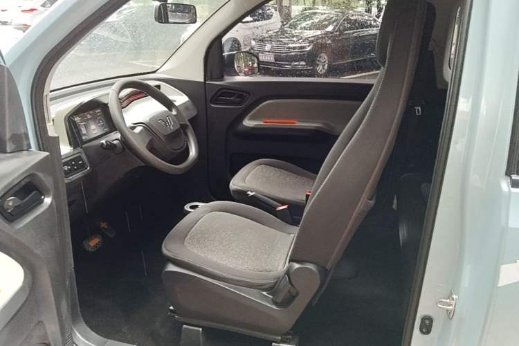 Used Wuling Hongguang MINIEV 2020 Zizai Version Lithium-NMC Left Front Seat