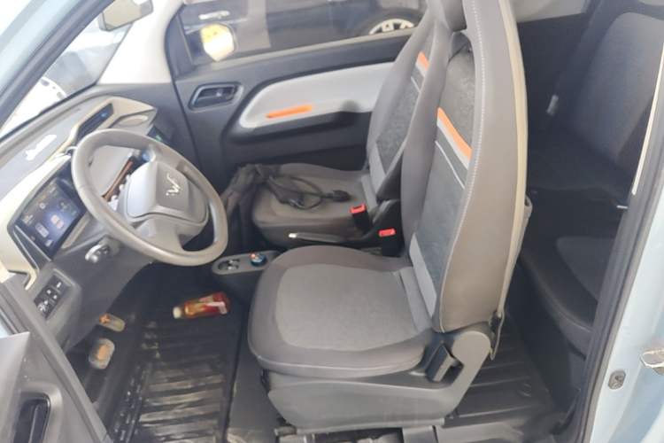 Used Wuling Hongguang MINIEV 2020 Enjoyment Model Lithium Iron Phosphate Left Front Seat