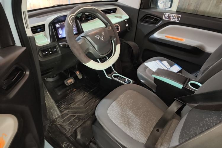 Used Wuling Hongguang MINIEV 2020 Freedom Version Lithium Iron Phosphate Left Front Seat