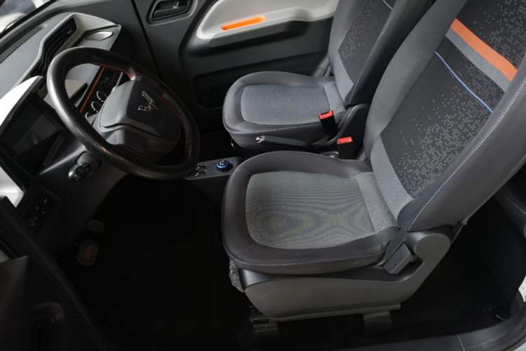 Used Wuling Hongguang MINIEV 2020 Enjoyment Model Lithium Iron Phosphate Left Front Seat