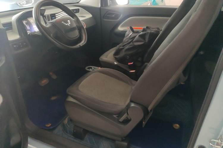 Used Wuling Hongguang MINIEV 2020 Freedom Version Lithium Iron Phosphate Left Front Seat