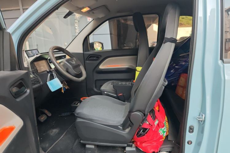 Used Wuling Hongguang MINIEV 2020 Enjoyment Model Lithium Iron Phosphate Left Front Seat