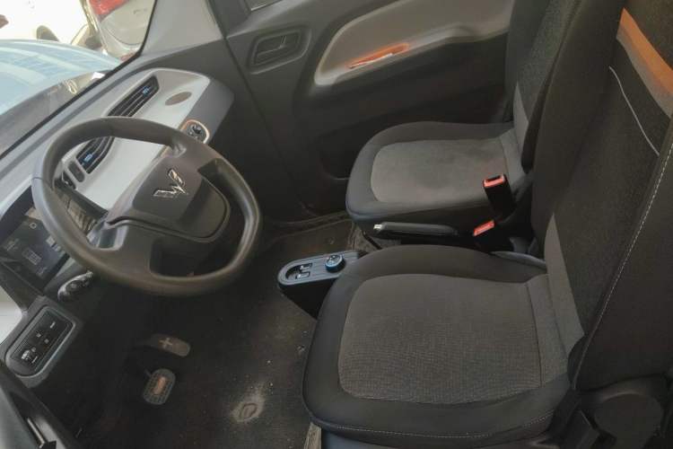 Used Wuling Hongguang MINIEV 2020 Freedom Version Lithium Iron Phosphate Left Front Seat