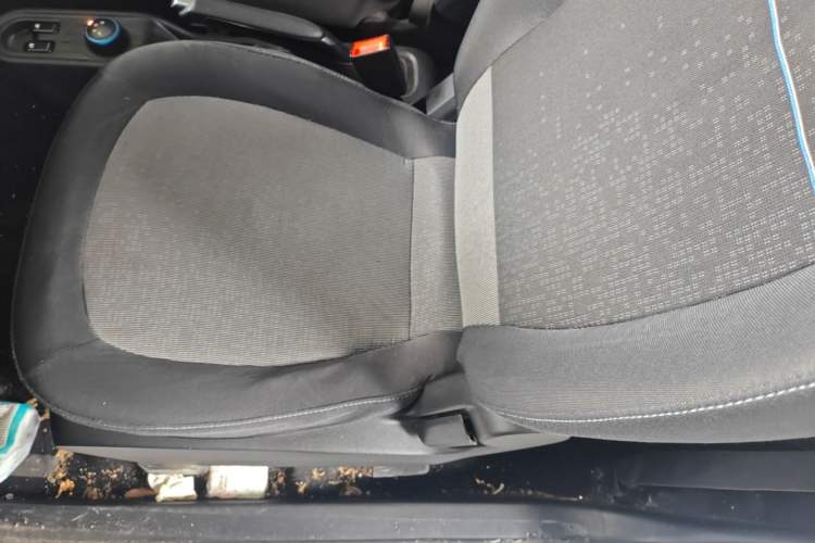 Used Wuling Hongguang MINIEV 2020 Easy Version Lithium-Ion Battery Left Front Seat